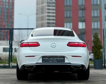 Белый Мерседес Е-Класс, объемом двигателя 3 л и пробегом 164 тыс. км за 31000 $, фото 9 на Automoto.ua