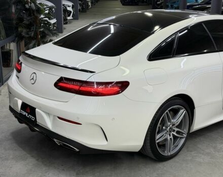 Белый Мерседес Е-Класс, объемом двигателя 3 л и пробегом 86 тыс. км за 32900 $, фото 9 на Automoto.ua