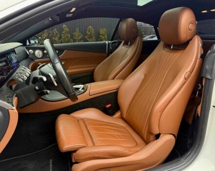 Белый Мерседес Е-Класс, объемом двигателя 3 л и пробегом 164 тыс. км за 31000 $, фото 10 на Automoto.ua