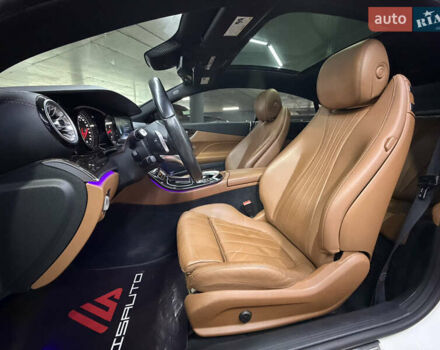 Белый Мерседес Е-Класс, объемом двигателя 3 л и пробегом 86 тыс. км за 32900 $, фото 18 на Automoto.ua