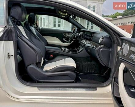 Белый Мерседес Е-Класс, объемом двигателя 2.99 л и пробегом 83 тыс. км за 9900 $, фото 4 на Automoto.ua