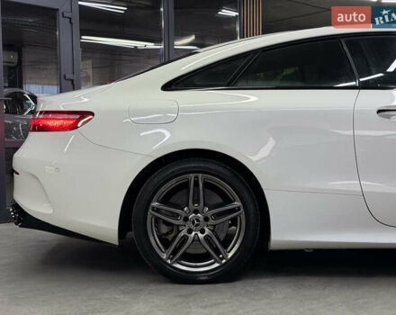 Білий Мерседес Е-Клас, об'ємом двигуна 3 л та пробігом 51 тис. км за 47500 $, фото 17 на Automoto.ua