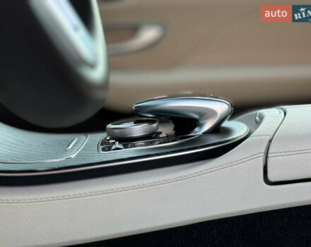 Белый Мерседес Е-Класс, объемом двигателя 2 л и пробегом 64 тыс. км за 40500 $, фото 18 на Automoto.ua