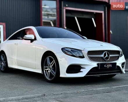 Белый Мерседес Е-Класс, объемом двигателя 2 л и пробегом 64 тыс. км за 40500 $, фото 1 на Automoto.ua