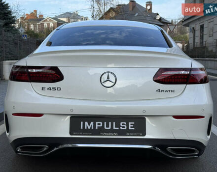 Белый Мерседес Е-Класс, объемом двигателя 3 л и пробегом 21 тыс. км за 74500 $, фото 15 на Automoto.ua