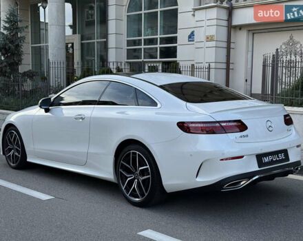 Белый Мерседес Е-Класс, объемом двигателя 3 л и пробегом 21 тыс. км за 74500 $, фото 14 на Automoto.ua