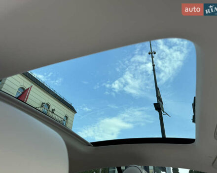 Белый Мерседес Е-Класс, объемом двигателя 3 л и пробегом 21 тыс. км за 74500 $, фото 57 на Automoto.ua