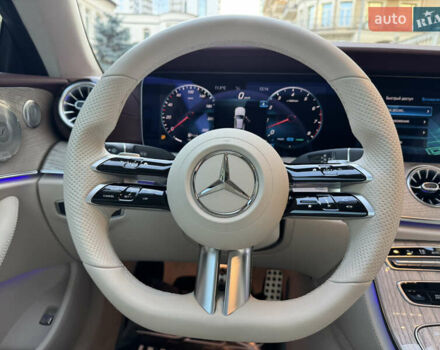 Белый Мерседес Е-Класс, объемом двигателя 3 л и пробегом 21 тыс. км за 74500 $, фото 38 на Automoto.ua