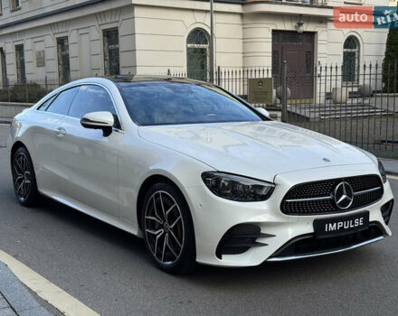 Белый Мерседес Е-Класс, объемом двигателя 3 л и пробегом 21 тыс. км за 74500 $, фото 16 на Automoto.ua