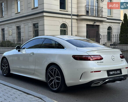 Белый Мерседес Е-Класс, объемом двигателя 3 л и пробегом 21 тыс. км за 74500 $, фото 13 на Automoto.ua