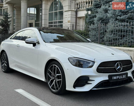 Белый Мерседес Е-Класс, объемом двигателя 3 л и пробегом 21 тыс. км за 74500 $, фото 5 на Automoto.ua