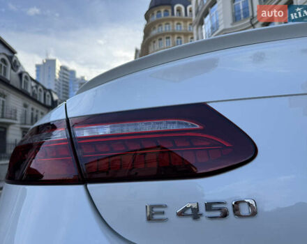 Белый Мерседес Е-Класс, объемом двигателя 3 л и пробегом 21 тыс. км за 74500 $, фото 24 на Automoto.ua