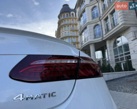 Белый Мерседес Е-Класс, объемом двигателя 3 л и пробегом 21 тыс. км за 74500 $, фото 25 на Automoto.ua