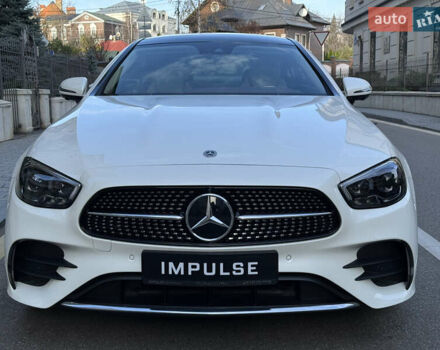 Белый Мерседес Е-Класс, объемом двигателя 3 л и пробегом 21 тыс. км за 74500 $, фото 6 на Automoto.ua