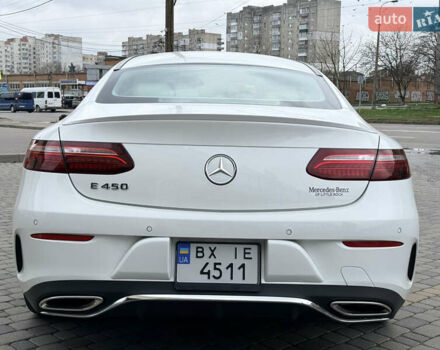 Белый Мерседес Е-Класс, объемом двигателя 3 л и пробегом 72 тыс. км за 61500 $, фото 6 на Automoto.ua