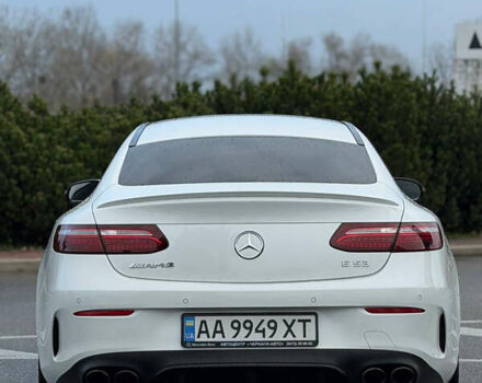 Белый Мерседес Е-Класс, объемом двигателя 3 л и пробегом 68 тыс. км за 73900 $, фото 5 на Automoto.ua