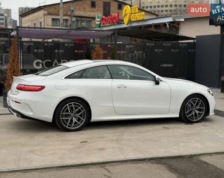 Білий Мерседес Е-Клас, об'ємом двигуна 3 л та пробігом 74 тис. км за 59999 $, фото 6 на Automoto.ua