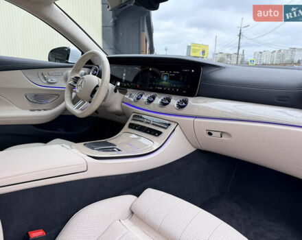 Белый Мерседес Е-Класс, объемом двигателя 3 л и пробегом 72 тыс. км за 61500 $, фото 14 на Automoto.ua