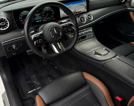 Белый Мерседес Е-Класс, объемом двигателя 3 л и пробегом 68 тыс. км за 73900 $, фото 8 на Automoto.ua