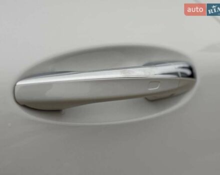 Білий Мерседес Е-Клас, об'ємом двигуна 3 л та пробігом 74 тис. км за 59999 $, фото 11 на Automoto.ua