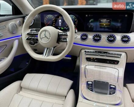Білий Мерседес Е-Клас, об'ємом двигуна 3 л та пробігом 74 тис. км за 59999 $, фото 29 на Automoto.ua
