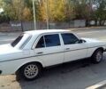 Білий Мерседес Е-Клас, об'ємом двигуна 2 л та пробігом 320 тис. км за 1600 $, фото 1 на Automoto.ua