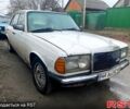 Белый Мерседес Е-Класс, объемом двигателя 2.4 л и пробегом 200 тыс. км за 900 $, фото 1 на Automoto.ua