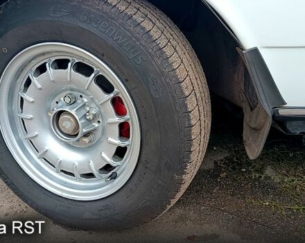 Белый Мерседес Е-Класс, объемом двигателя 2.5 л и пробегом 0 тыс. км за 5000 $, фото 8 на Automoto.ua