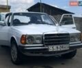 Белый Мерседес Е-Класс, объемом двигателя 2 л и пробегом 450 тыс. км за 2000 $, фото 1 на Automoto.ua