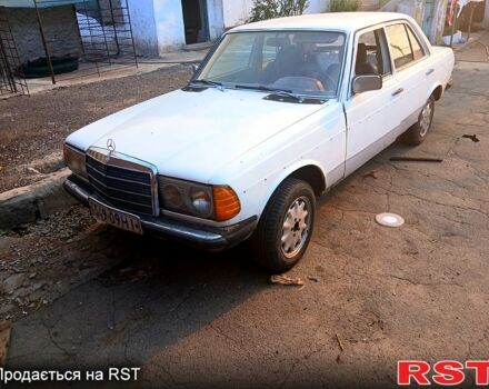 Білий Мерседес Е-Клас, об'ємом двигуна 2 л та пробігом 450 тис. км за 2000 $, фото 8 на Automoto.ua