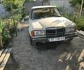 Білий Мерседес Е-Клас, об'ємом двигуна 2 л та пробігом 300 тис. км за 1204 $, фото 1 на Automoto.ua
