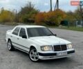 Белый Мерседес Е-Класс, объемом двигателя 2.6 л и пробегом 450 тыс. км за 2100 $, фото 1 на Automoto.ua