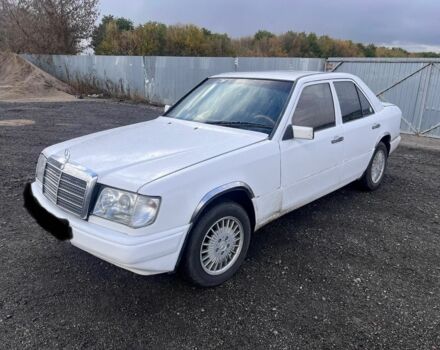 Мерседес Е-Клас 1985 у Броварах на Automoto.ua Білий Мерседес Е-Клас, об'ємом двигуна 3 л та пробігом 30 тис. км за 1700 $, фото 1 на Automoto.ua