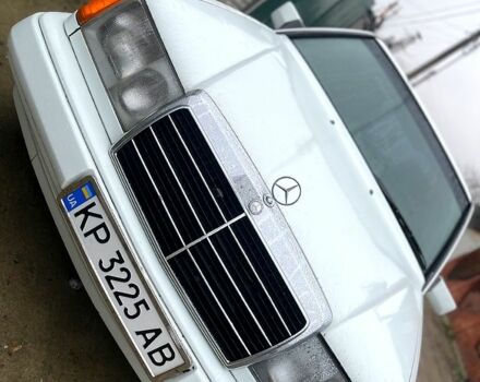 Білий Мерседес Е-Клас, об'ємом двигуна 2.3 л та пробігом 100 тис. км за 1650 $, фото 8 на Automoto.ua