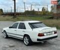 Белый Мерседес Е-Класс, объемом двигателя 2.6 л и пробегом 450 тыс. км за 2100 $, фото 19 на Automoto.ua