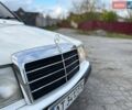 Белый Мерседес Е-Класс, объемом двигателя 2.6 л и пробегом 450 тыс. км за 2100 $, фото 2 на Automoto.ua