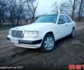 Білий Мерседес Е-Клас, об'ємом двигуна 2 л та пробігом 250 тис. км за 1600 $, фото 1 на Automoto.ua