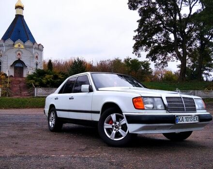 Білий Мерседес Е-Клас, об'ємом двигуна 2 л та пробігом 290 тис. км за 3100 $, фото 7 на Automoto.ua