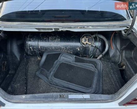 Білий Мерседес Е-Клас, об'ємом двигуна 2.6 л та пробігом 385 тис. км за 1700 $, фото 13 на Automoto.ua