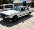 Белый Мерседес Е-Класс, объемом двигателя 2 л и пробегом 350 тыс. км за 999 $, фото 1 на Automoto.ua