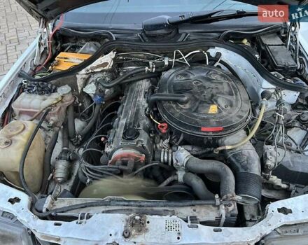 Білий Мерседес Е-Клас, об'ємом двигуна 2.6 л та пробігом 385 тис. км за 1700 $, фото 14 на Automoto.ua