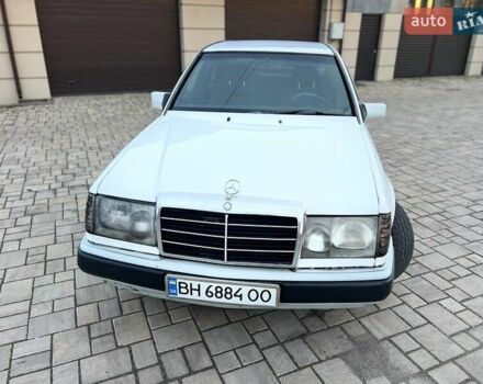 Білий Мерседес Е-Клас, об'ємом двигуна 2.6 л та пробігом 385 тис. км за 1700 $, фото 1 на Automoto.ua