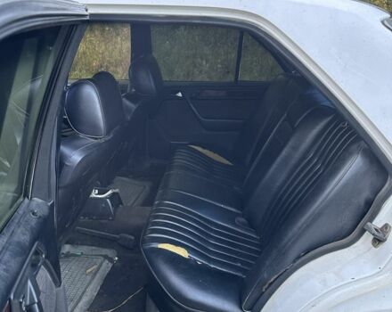 Білий Мерседес Е-Клас, об'ємом двигуна 2.4 л та пробігом 500 тис. км за 1000 $, фото 11 на Automoto.ua