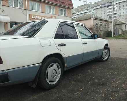 Білий Мерседес Е-Клас, об'ємом двигуна 3 л та пробігом 400 тис. км за 2750 $, фото 14 на Automoto.ua