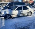 Белый Мерседес Е-Класс, объемом двигателя 2.6 л и пробегом 250 тыс. км за 3000 $, фото 9 на Automoto.ua