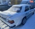 Белый Мерседес Е-Класс, объемом двигателя 2.6 л и пробегом 250 тыс. км за 3000 $, фото 10 на Automoto.ua