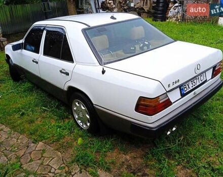 Белый Мерседес Е-Класс, объемом двигателя 2.6 л и пробегом 430 тыс. км за 1450 $, фото 9 на Automoto.ua