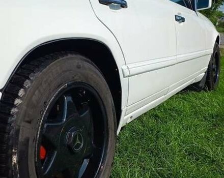 Белый Мерседес Е-Класс, объемом двигателя 2 л и пробегом 430 тыс. км за 2800 $, фото 5 на Automoto.ua