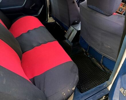 Белый Мерседес Е-Класс, объемом двигателя 2 л и пробегом 250 тыс. км за 1850 $, фото 6 на Automoto.ua