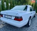 Белый Мерседес Е-Класс, объемом двигателя 2.3 л и пробегом 420 тыс. км за 1900 $, фото 3 на Automoto.ua